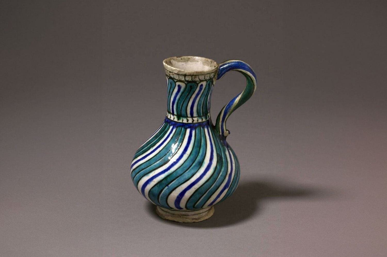 Burgu Hareketi ve Seramik Sanatında Dönüşün Anlamı - İznik Mavi Çini