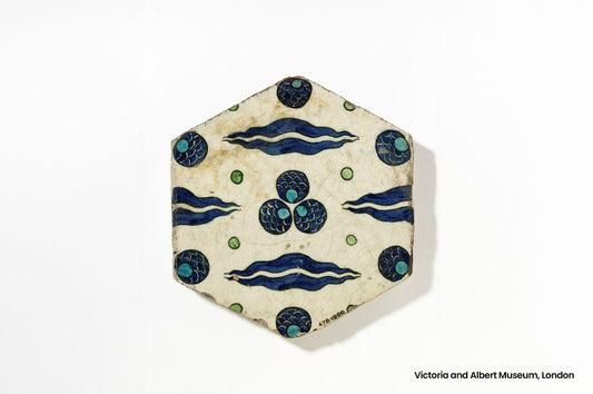 Çintemani Deseni: Osmanlı Sanatında Gizemli Bir Sembol - İznik Mavi Çini