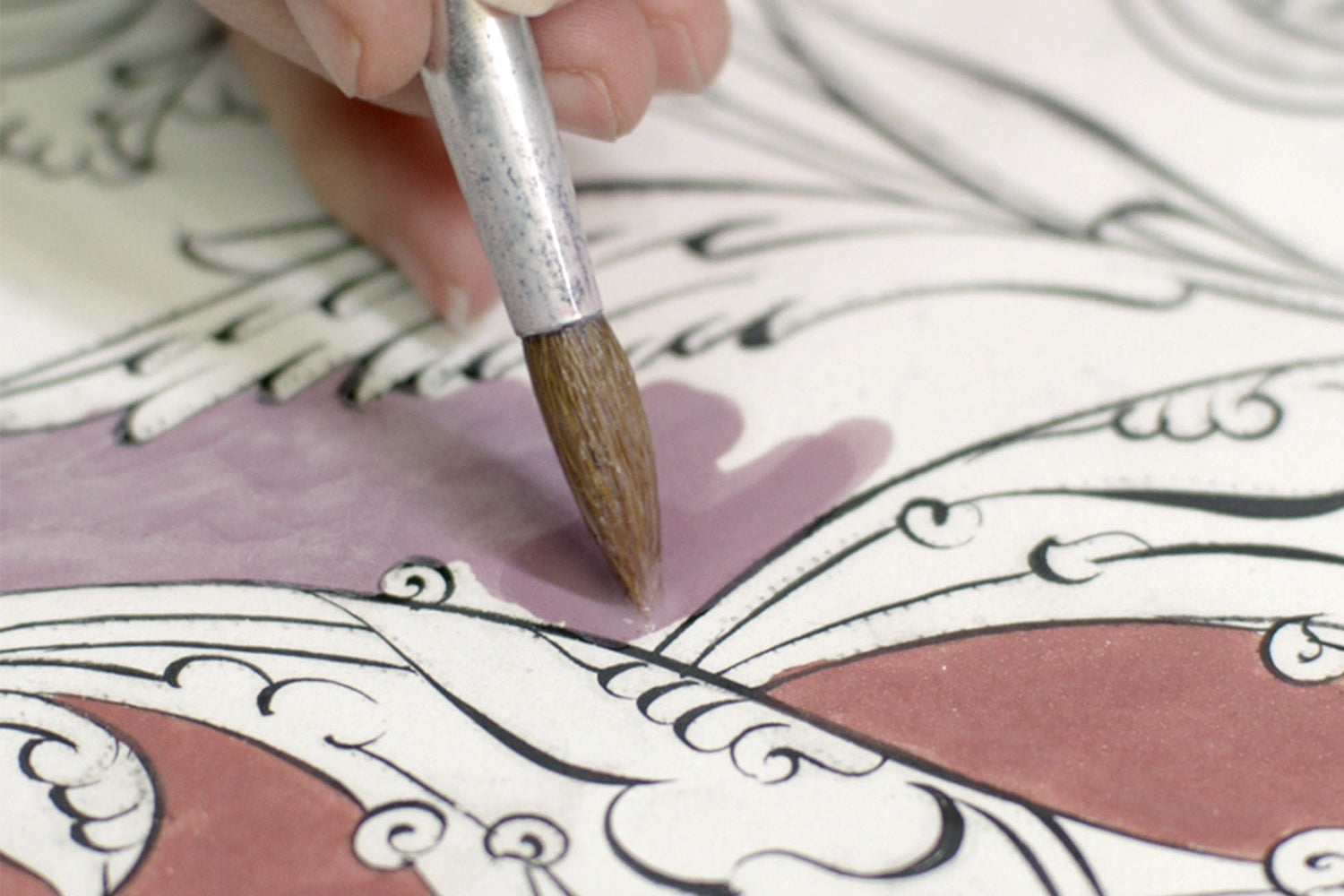 Osmanlı Çinilerinde Bezeme Teknikleri - İznik Mavi Çini