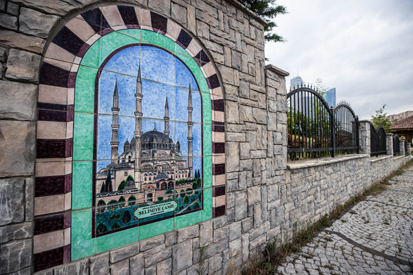 İstanbul Mimar Sinan Camii İznik Çini Projesi