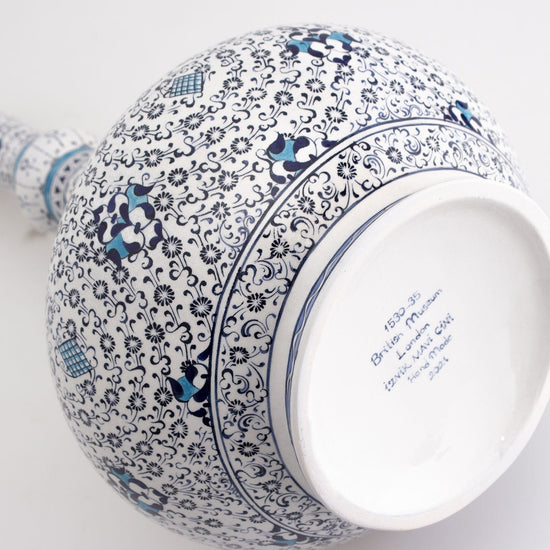 British Müzesi Haliç Tasarımlı İznik Çini Vazo Replikası - Vazolar