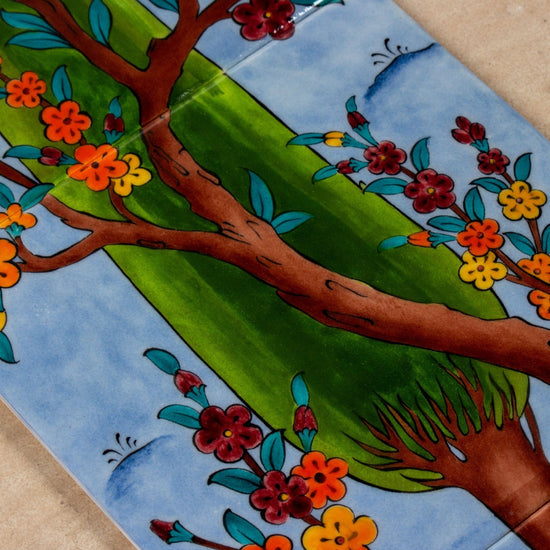 Dağlar Arasında Selvi Desenli İznik Çini Pano - Panolar