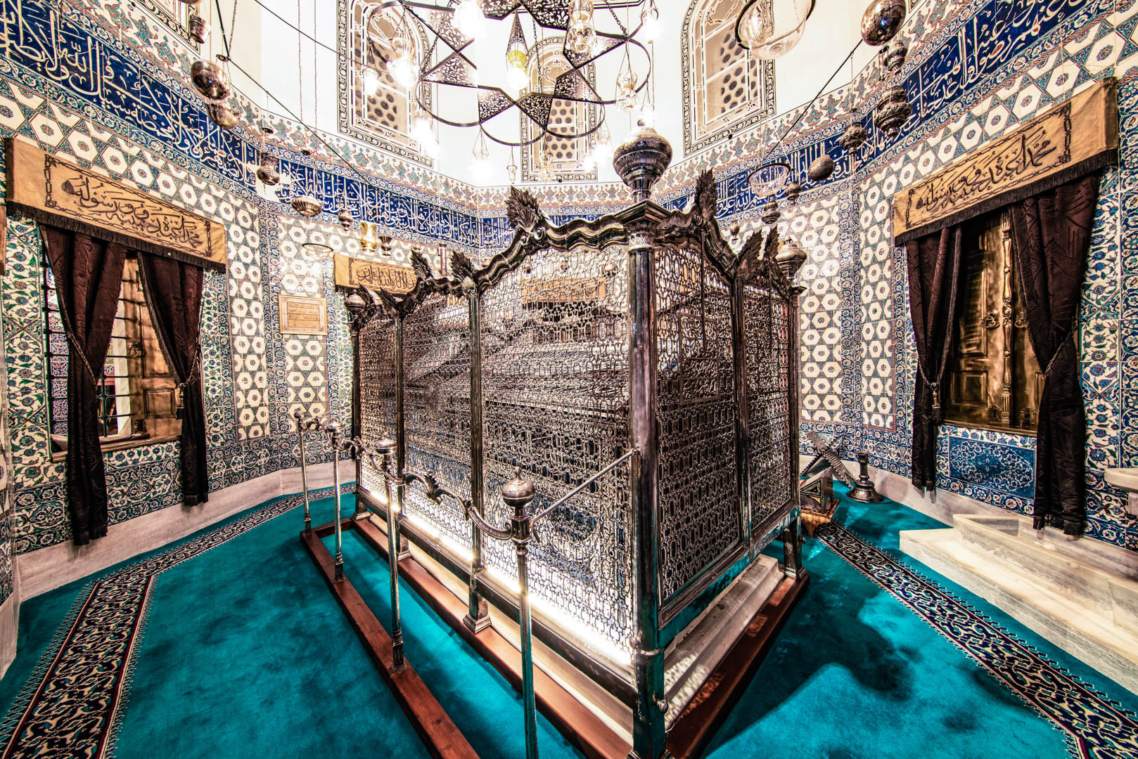 Eyüp Sultan Türbesi İstanbul Restorasyonu