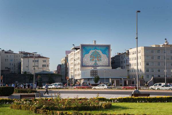 Kayseri Şehir Meydanı Anıtsal Çini Panosu