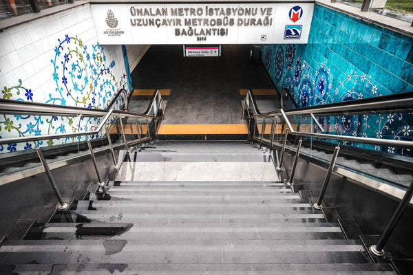 Ünalan Metro İstasyonu İznik Çini Projesi