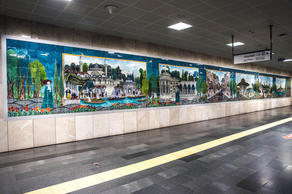 Üsküdar Metro İstasyonu İznik Çini Panosu
